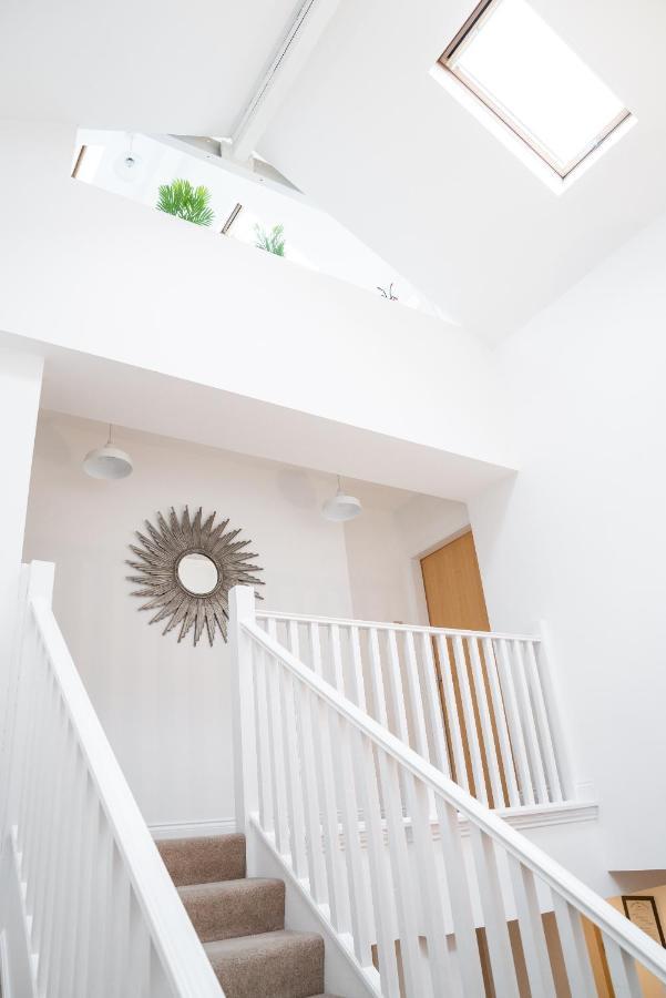The Amazing Triplex - City Centre - Free Parking Sheffield Exterior foto