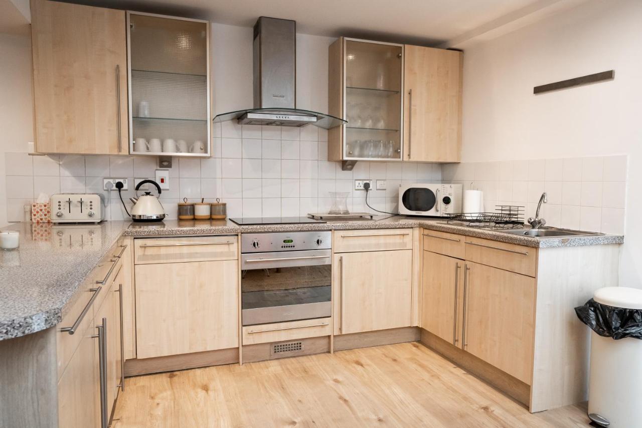 The Amazing Triplex - City Centre - Free Parking Sheffield Exterior foto