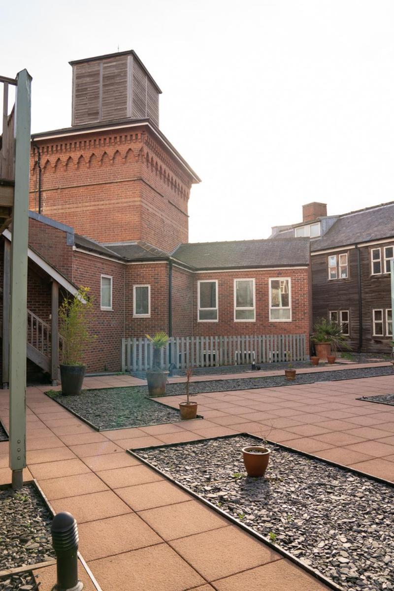 The Amazing Triplex - City Centre - Free Parking Sheffield Exterior foto